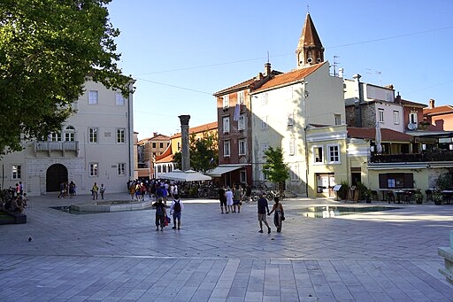 In Peter Zoranić Square, Glass viewing panes cut into pavers provide a window to Zadar's ancient past.